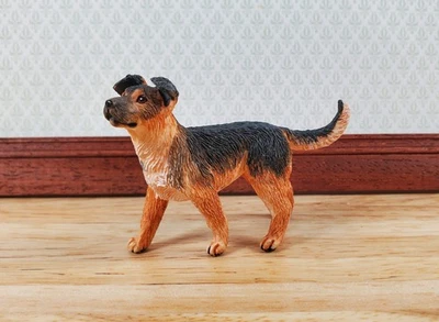Dollhouse Dog Shepherd Mixed Breed Pet Standing 1:12 Scale Miniature Animal