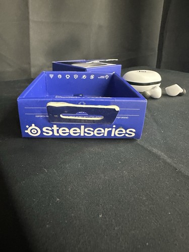 SteelSeries Arctis GameBuds Gaming Earbuds No Dongle - Picture 6 of 7