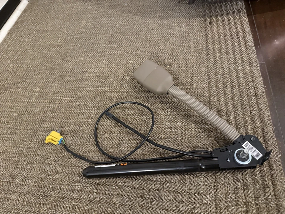 Chevrolet Express 3500 2006 hebilla de cinturón Foto 2 de 4