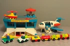 Fisher Price - Vintage Little People Play Family Airport #996 COMPLETE