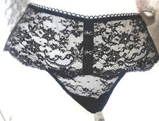 Victorias secret Rare Vintage M Panty Wide Side Thong Black Skirted Dotted