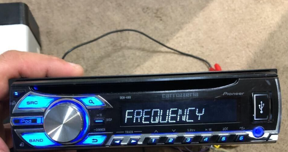 24Vオーディオ CD/USB/ラジオ/AUX デコデコ取付済 トラック ダンプ 24V 