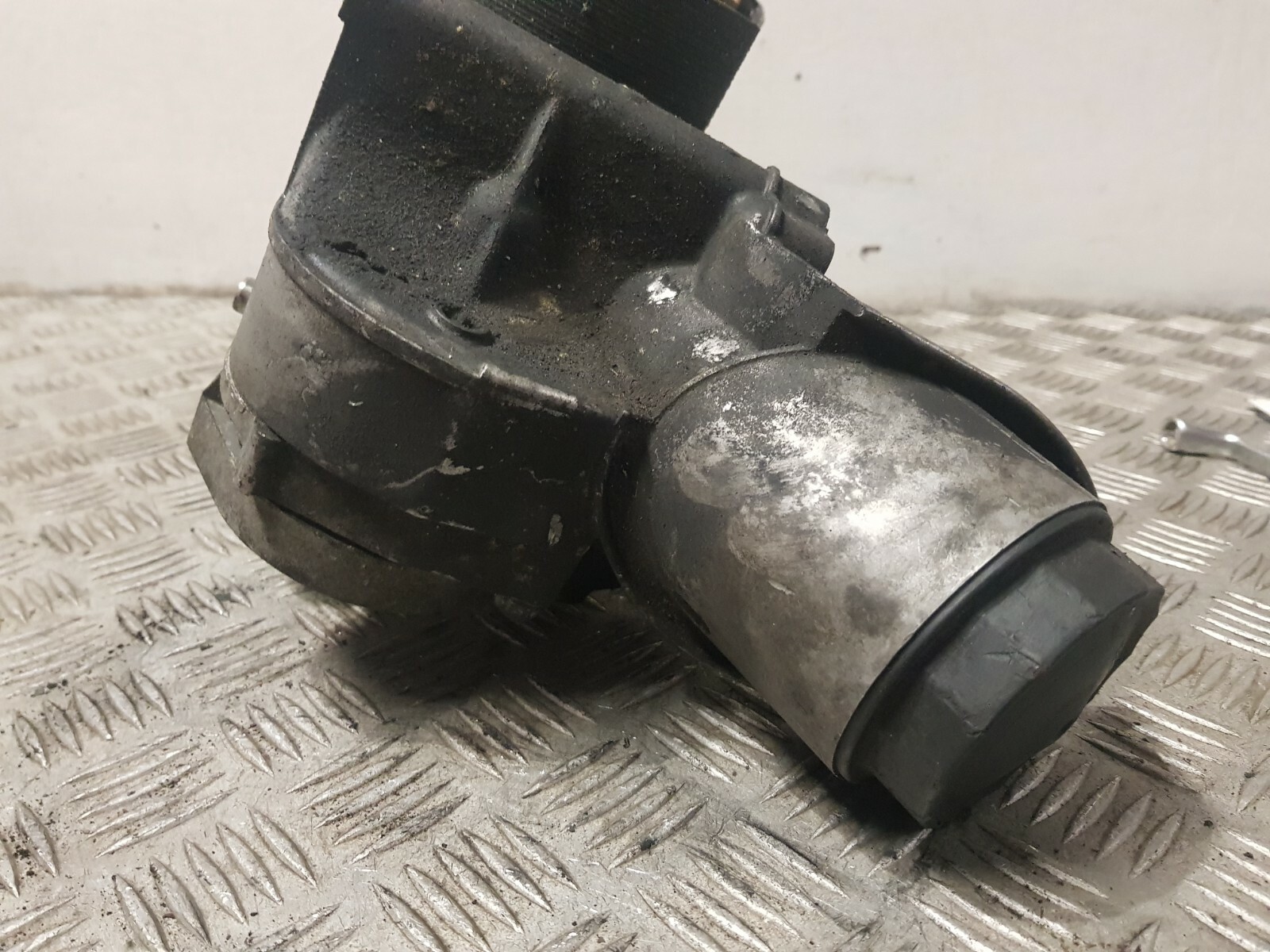 HONDA CIVIC MK8 FK3 WATER PUMP OIL FILTER HOUSING 2.2D MANUAL 5DR 2006