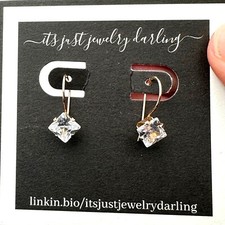 10K Yellow Gold Womens Earrings Cubic Zirconia Chandelier Pierced Gift Idea for