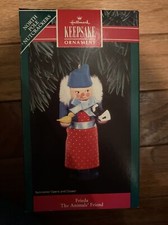 Hallmark North Pole Nutcrackers "Frieda The Animals’ Friend” 1992