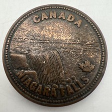 VINTAGE CANADA CENTURY BRASS NIAGARA FALLS ROUND BELT BUCKLE 2 5/8"