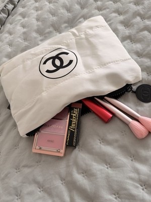 Chanel Beauté Kosmetiktasche Chanel Make Up Pouch Clutch Bag