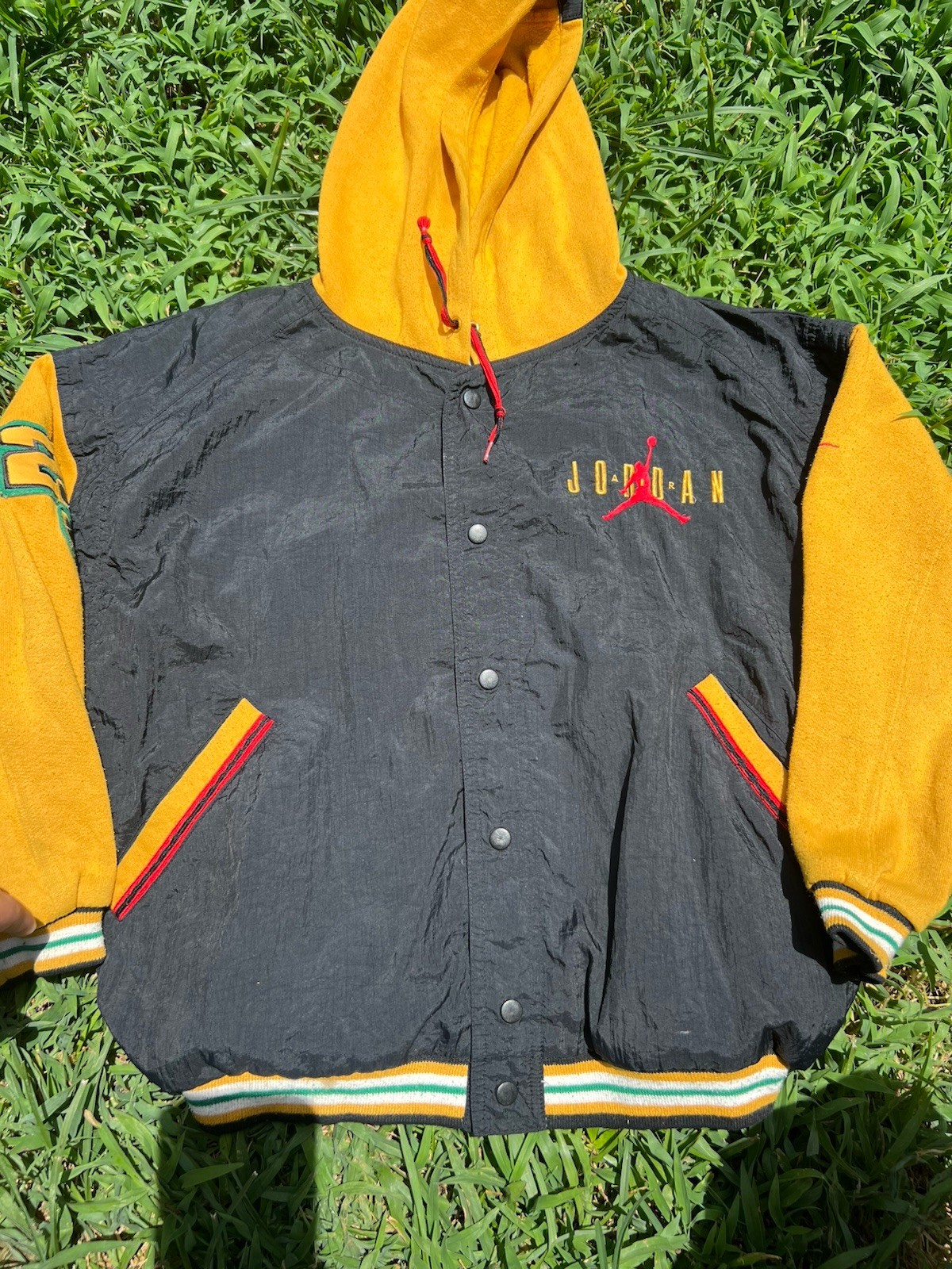 SACAI X NIKE Giacca con cappuccio Nike Air Jordan vintage con bottoni ragazzo 10 12 (M)