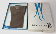 Vintage Berkshire Curvare Stretch Suntan/Utopia Nylon 1410 Stockings Size 2