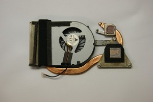 ACER Aspire 7551 Kühler und Lüfter + Wärmeleitpaste 60.4HP07.002 #2080