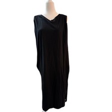 UNIQLO Women’s Black Sleeveless Shift Dress Size Medium Minimalist Stretch Knit