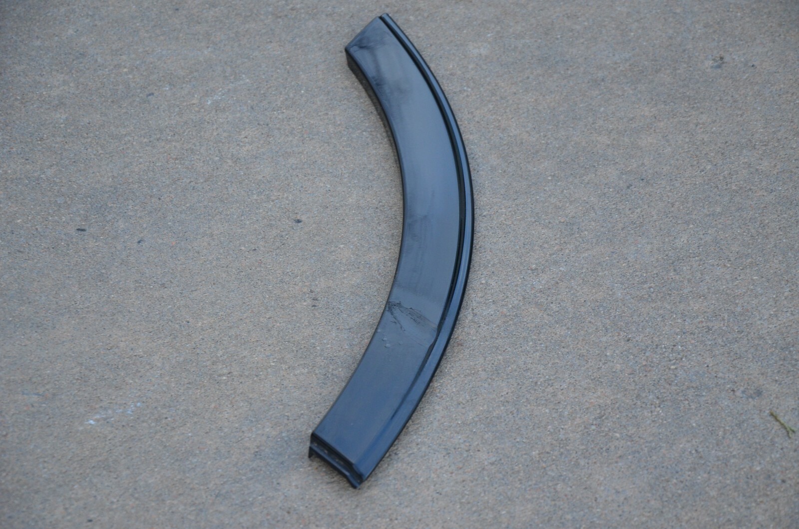 2015-2022 BENTLEY BENTAYGA WHEEL ARCH FLARE TRIM RIGHT REAR DOOR 36A 854 820 OEM