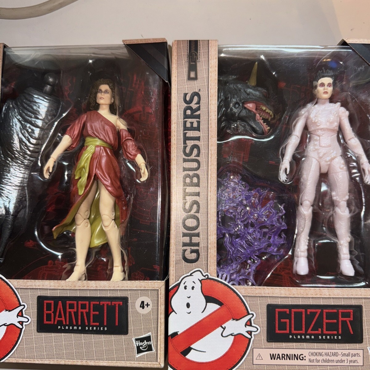 GHOSTBUSTERS グリッター フィギュア　シークレットベース　レッド NEW Ghostbusters Gozer Plasma Series Action Figure Hasbro Dana