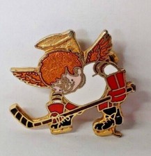Angel Wing Halo Hockey Player Rare Vintage Jewelry Broach Enamel Rare Lapel Pin 