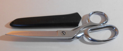 Gingher 8 Inch Dressmaker Scissors with Hard Sheath  Germany N3