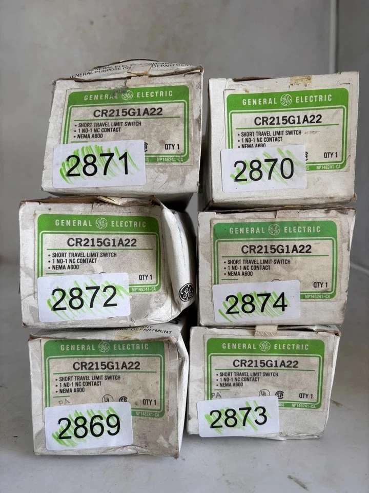 Interruptor de límite de viaje corto GE CR215G1A22 1NO-1NC contacto NEMA A600, paquete de 1 Foto 2 de 4