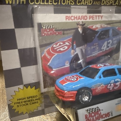 Racing Champions Richard Petty  Stock Car With Collectors Card And Display Stand - Picture 3 of 9