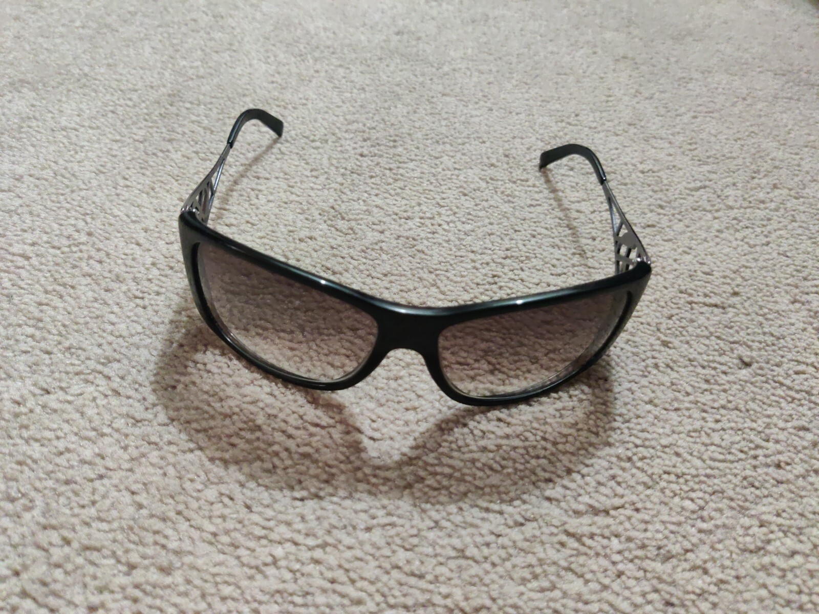 SAINT LAURENT Occhiali da sole unisex vintage Ysl