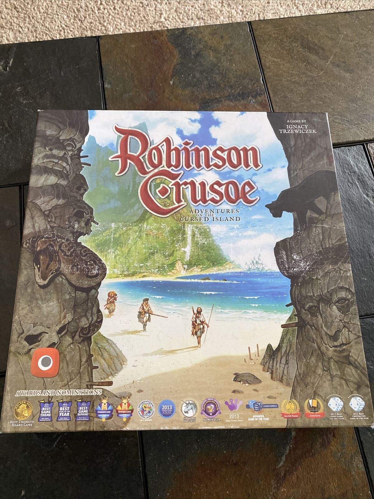 Robinson Crusoé - Aventuras na Ilha Amaldiçoada board game