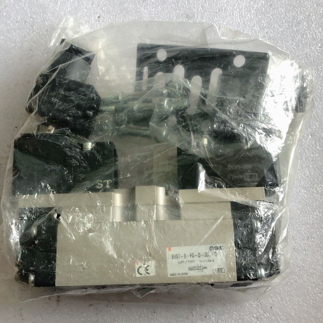 one brand new smc EVs7-8-FG-D-3CV-Q solenoid valve DHL SHIP #A6-4