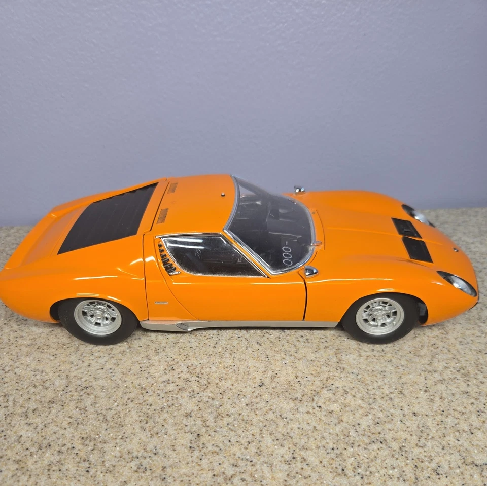 Kyosho 1/18 Lamborghini Miura P400 SV Orange(08313P) - Image 2 of 4