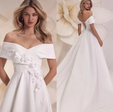 Classic Lace Up Back Wedding Dresses for Woman Off the Shoulder Bridal Gowns