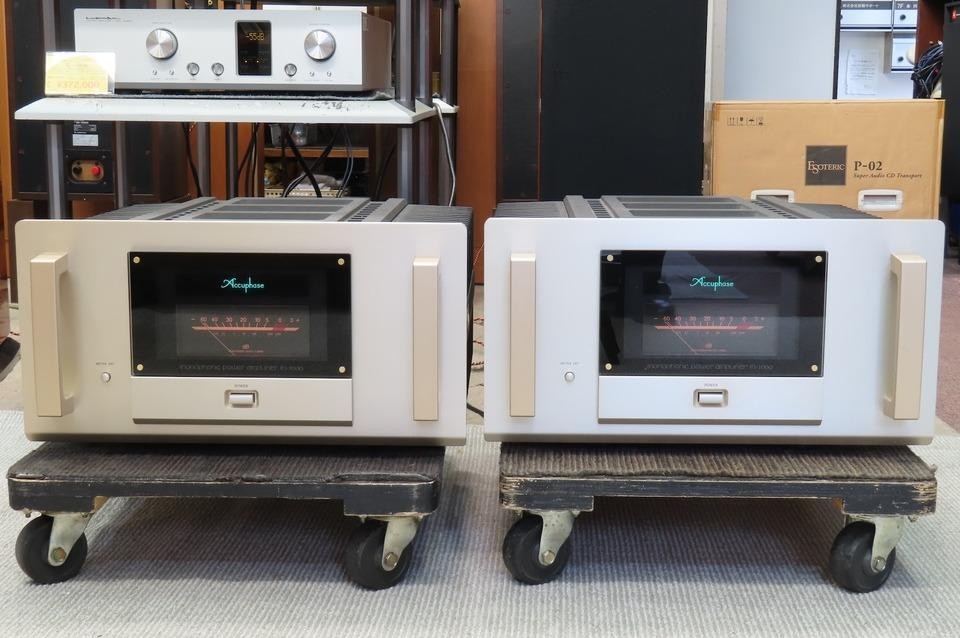 Accuphase M-2000 vintage audio equipment - eBay listing photo 1