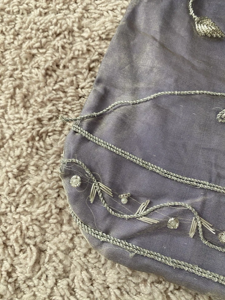 Bolso de Noche Floral Hilo Metálico Plata Púrpura Pálido seminuevo Foto 3 de 4