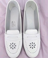 White Leather Moccasin Shoes. Size 8. Slip On. Flat Stylish. New in Box. Afibel 