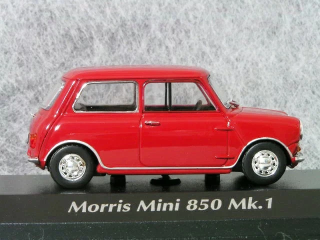 Minichamps 1/43 Morris Mini 850 Mark I 1960 Red Diecast Model - Image 3 of 3
