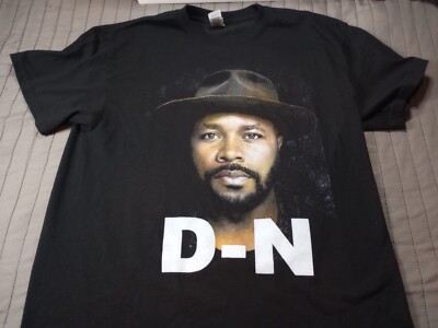 Men's Large D Nice live at Hollywood bowl Music T Shirt Shirt Sleeve Used