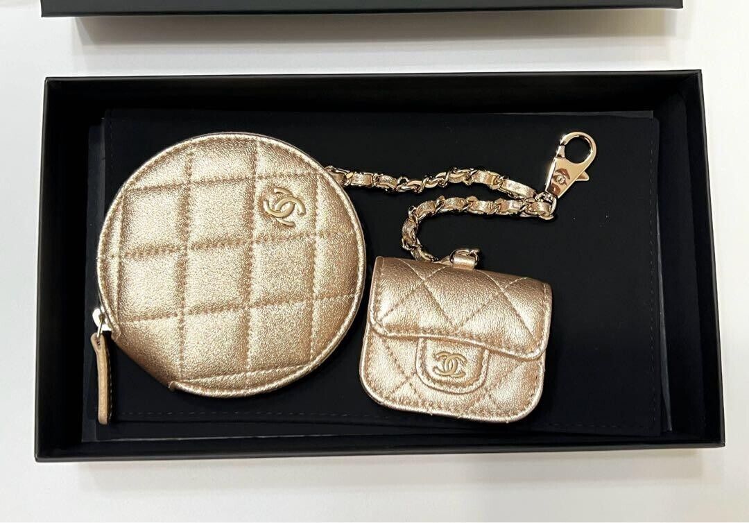 Chanel Coin Case & AirPods Case Set 2024 Years Gift Novelty Chanel Coin Case & AirPods Case Set 2024 Years Gift Novelty