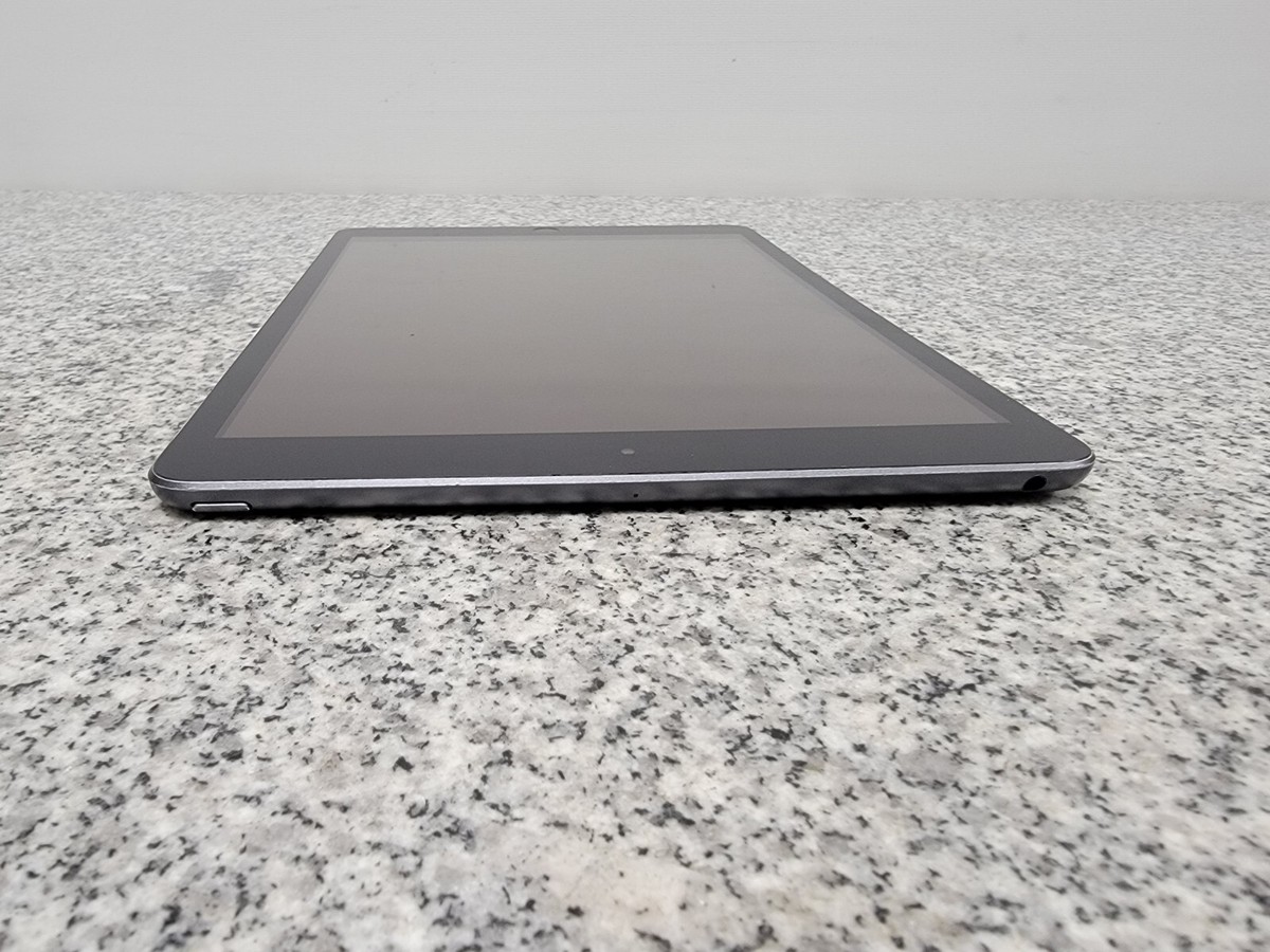 Apple iPad (7th Generation) MW742LL/A Tablet 10.2