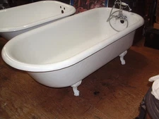 Rare 1930 Large Claw Foot tub for 6 Ft. Space, 30 in. wide X 67" Long