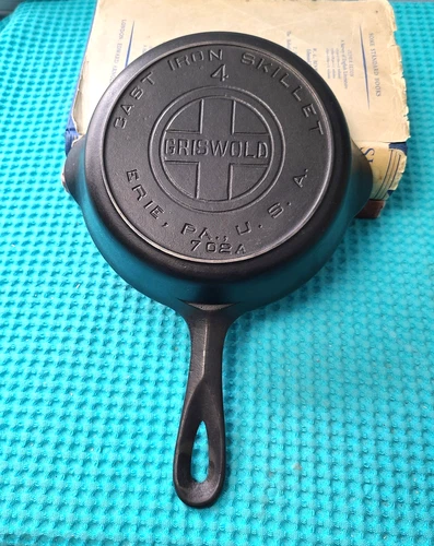 Griswold Erie #4 Block Logo Heat Ring Skillet Pan Nice!!