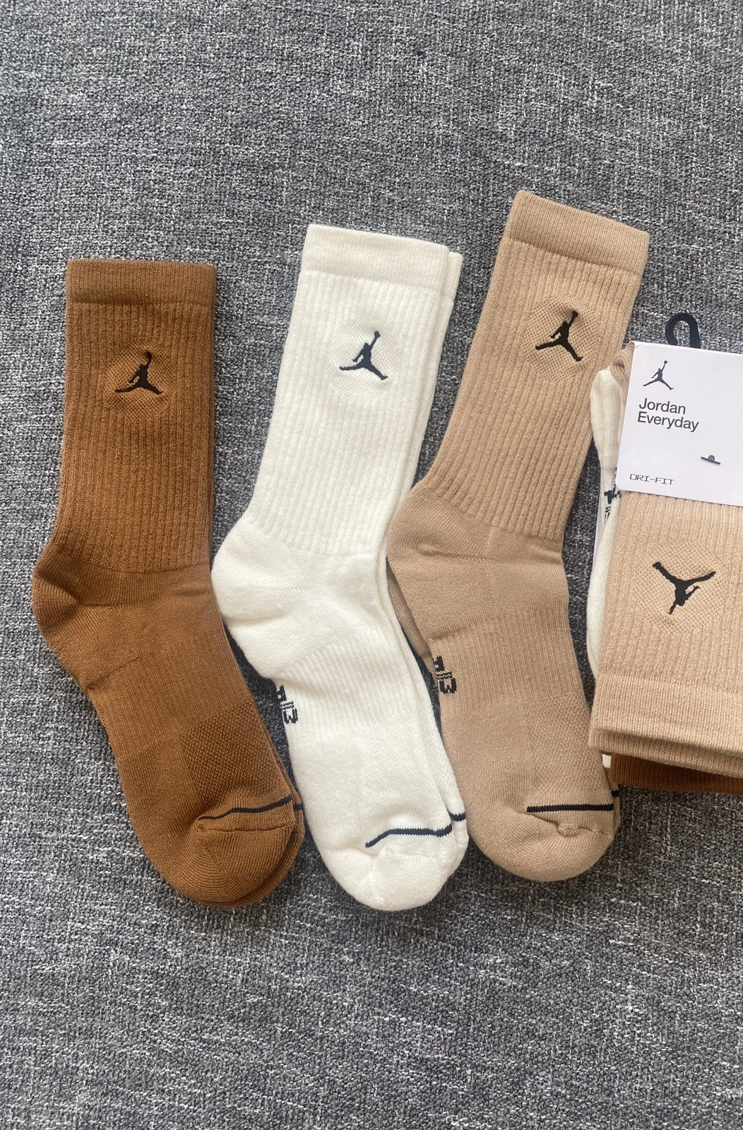 Nike Everyday Jordan jumpman cushioned Socks XL 11-14.5 Uk brown caramel cream