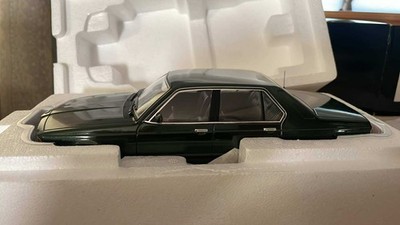 BMW 7-series 733i E23 diecast model car scale 1:18 - KK SCALE very rare