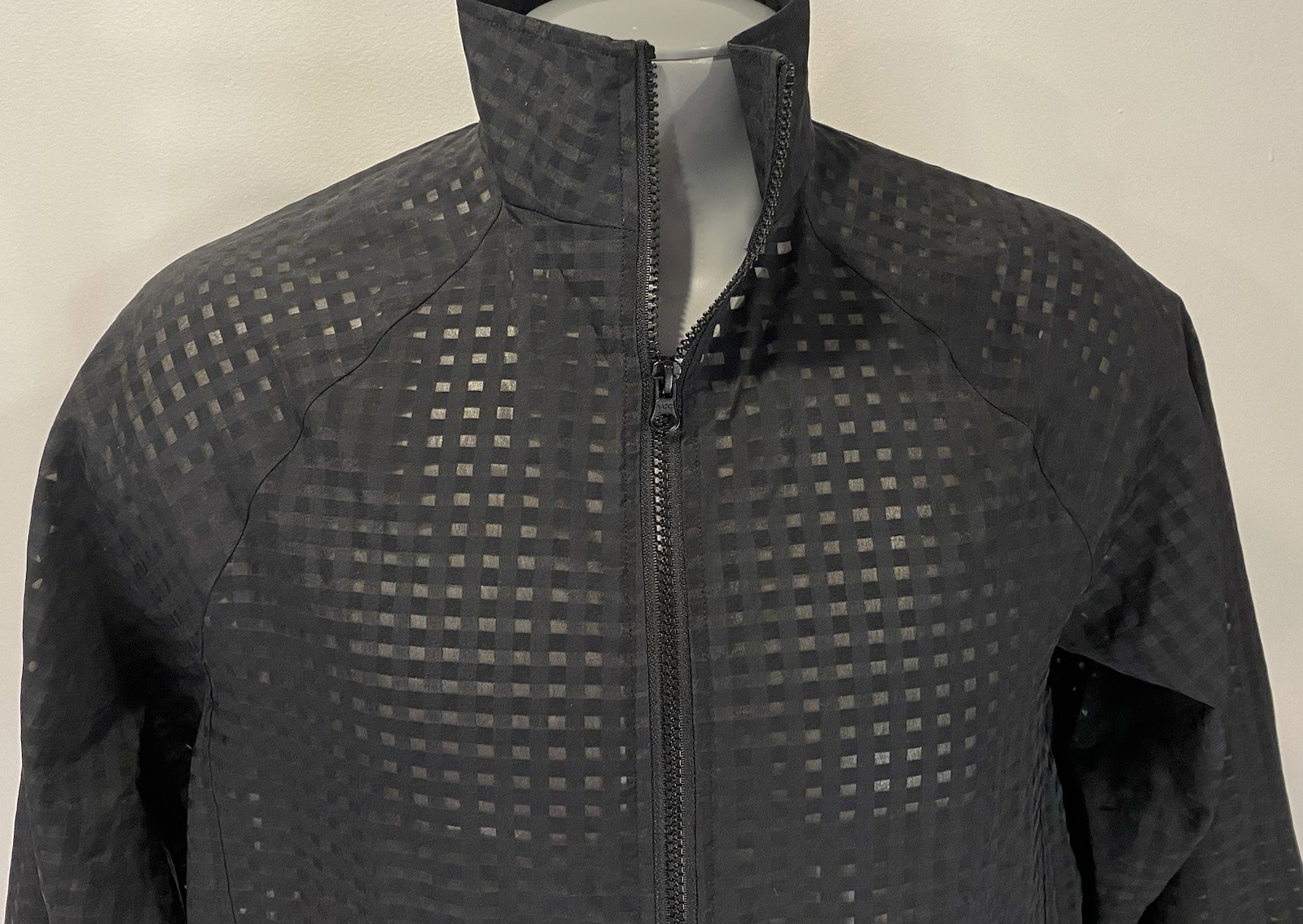 Fabletics Cleo S Small Lightweight Windbreaker Wo… - image 5