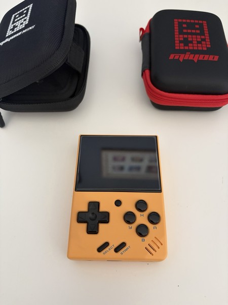 Miyoo Mini V4 Brand New 2.8'' IPS Screen Retro handheld device