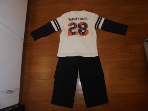 conjunto de roupa de futebol