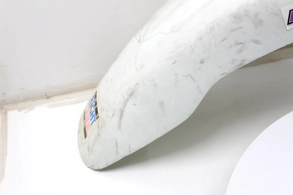 KTM OEM PLASTIC WHITE FRONT WHEEL FENDER COWL FAIRING 50208410000 - Image 2 of 4