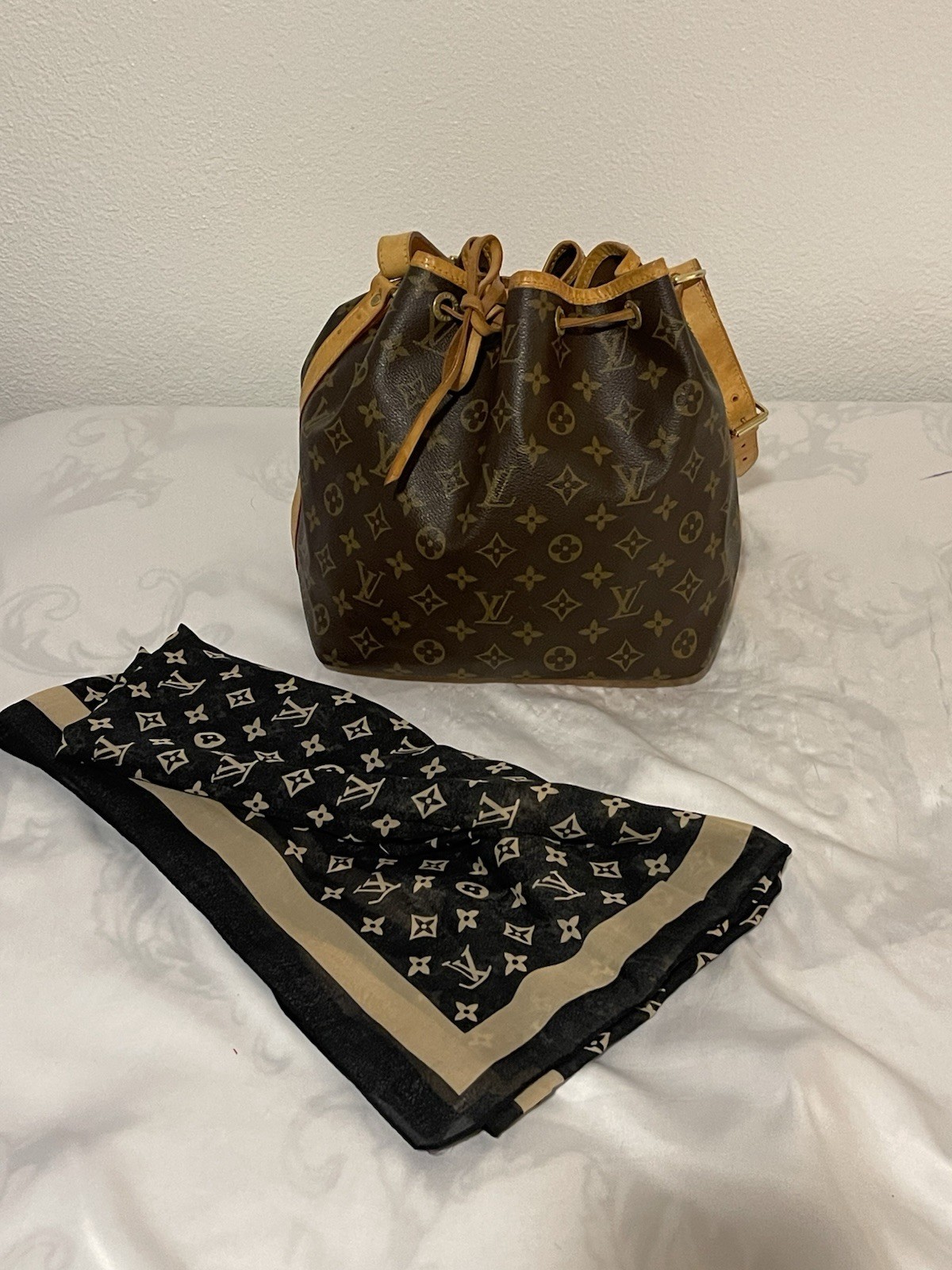 AUTH Louis vuitton Drawstring Monogram Canvas Bag… - image 14
