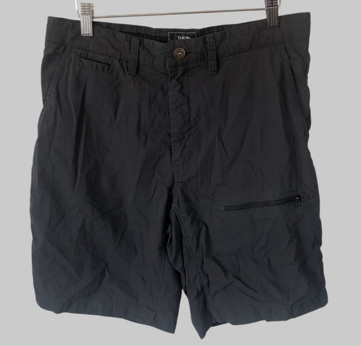 The North Face Outdoor Hiking Shorts Mens 32 Gray Zipper Pocket Gorpcore Granola