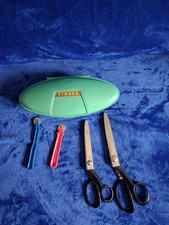 1960s Singer Jetson Clam Shell Buttonholer, 2 Pinking Sheers, 2 Tracers VG 