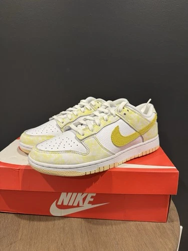 Women's Nike Dunk Low OG 'Yellow Strike' | DM9467-700 | SIZE 9