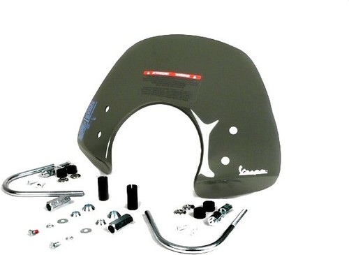 NEW GENUINE VESPA GTS GT 125 200 250 300 SMOKE WIND SCREEN SCREEN KIT 656044 - Picture 4 of 5