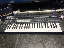 Novation 49SL MkIII, 49-Key Midi Controller 4...