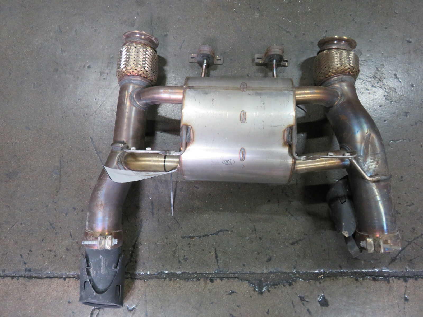 Mclaren 720S, RH, Right, Muffler, Dmg Tip and Pipe, Used, P/N 14H0176CP
