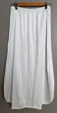 VTG Velrose Half Slip Women’s 1X 35” Long White Nylon Slit Lace Trim Made in USA