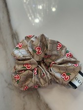 GUCCI Beige GG Silk Cherry Print Fabric Hair Scrunchie in Red Green